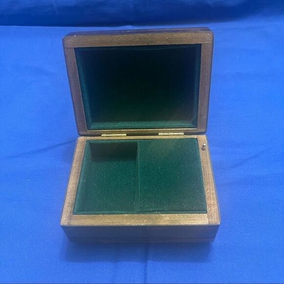 Vintage Jewelry musical box - Picture 2 of 6